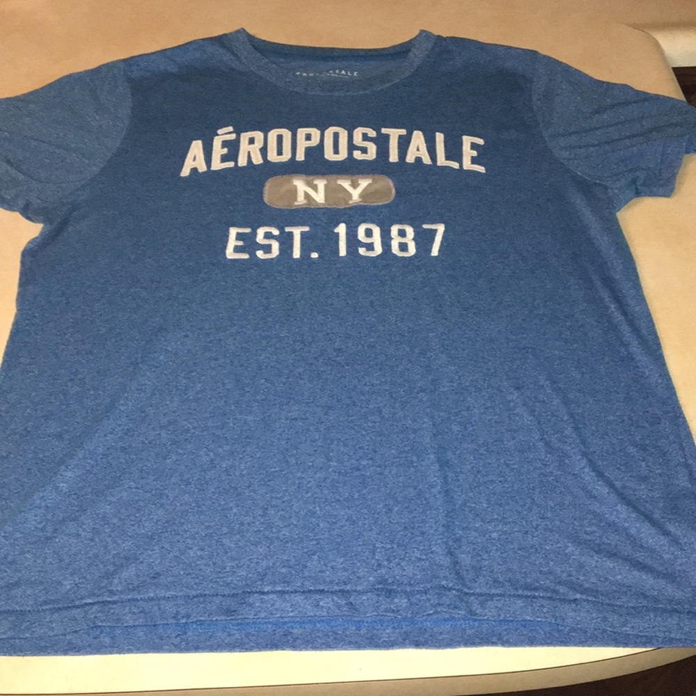 Aeropostale T-shirt, large, like-new